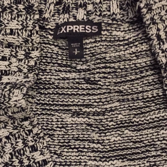 Express Cardigan - Picture 2 of 4
